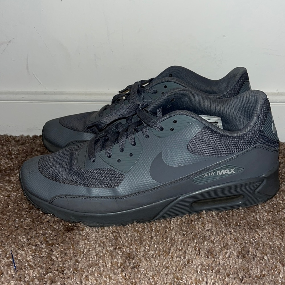 Men’s Nike Air Maxes